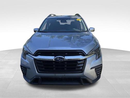 Ice Silver Metallic 2021 Subaru Ascent Premium 8-Passenger
