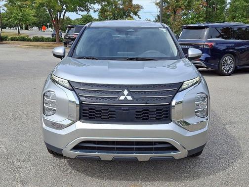 2022 Mitsubishi Outlander ES 2.5 2WD