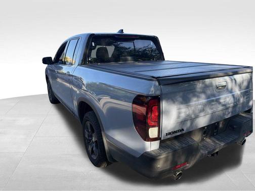 Sonic Gray Pearl 2026 Honda Ridgeline Black