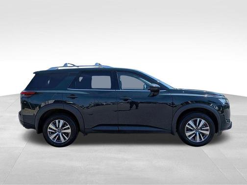 Obsidian Green Pearl 2024 Nissan Pathfinder SL 4WD