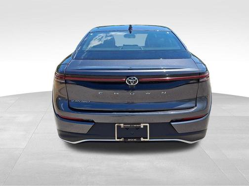Magnetic Gray Metallic 2024 Toyota Crown XLE