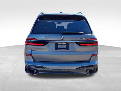 Frozen Pure Grey Metallic 2023 BMW X7 xDrive40i