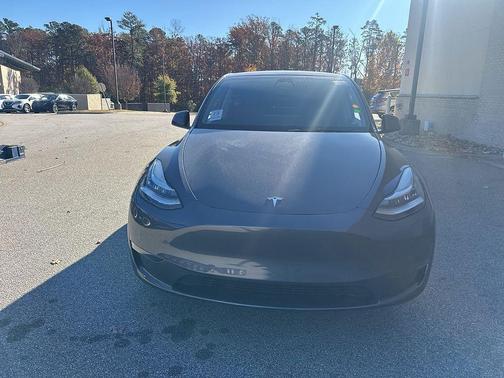 2022 Tesla Model Y Long Range Dual Motor All-Wheel Drive