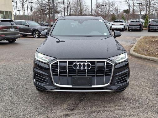 2022 Audi Q7 55 Premium Plus