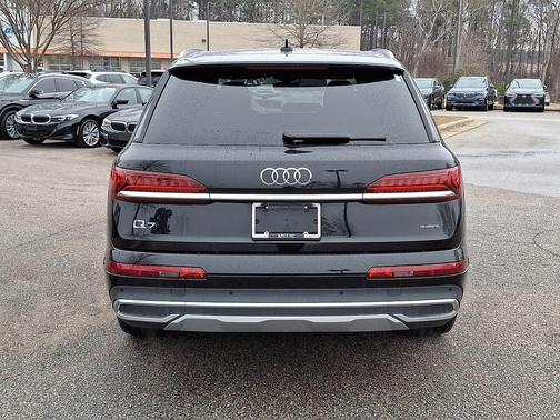 2022 Audi Q7 55 Premium Plus