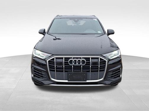 2022 Audi Q7 55 Premium Plus