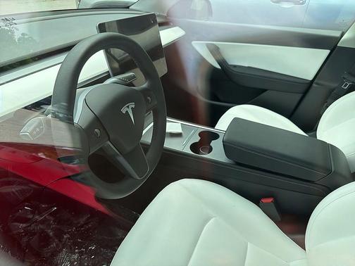 Deep Blue Metallic 2022 Tesla Model Y Long Range Dual Motor All-Wheel Drive