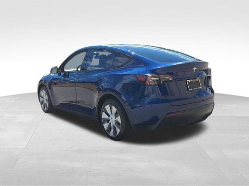 Deep Blue Metallic 2022 Tesla Model Y Long Range Dual Motor All-Wheel Drive