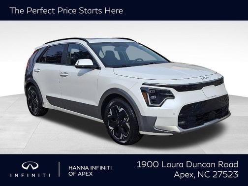 Snow White Pearl 2024 Kia Niro EV Wave