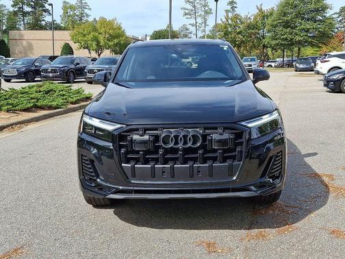 2025 Audi Q7 45 Premium Plus