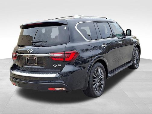 2024 INFINITI QX80 SENSORY AWD