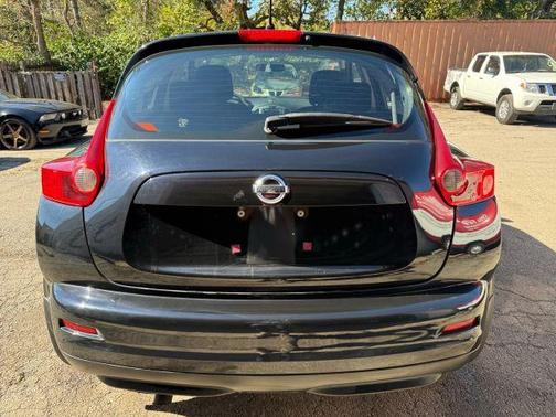 Sapphire Black 2013 Nissan Juke S