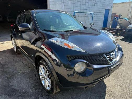 Sapphire Black 2013 Nissan Juke S