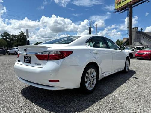 2014 Lexus ES 300h Base