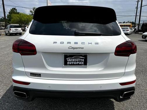 2016 Porsche Cayenne Base