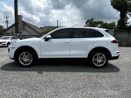 2016 Porsche Cayenne Base