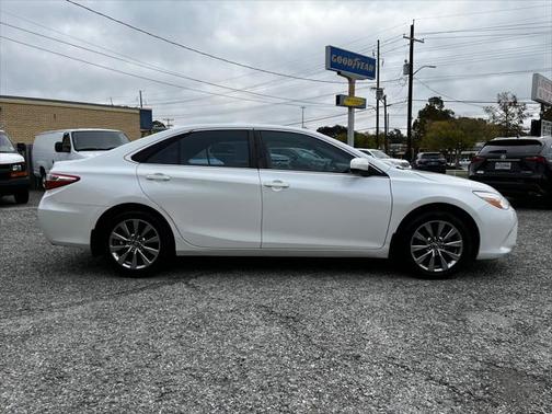2017 Toyota Camry XLE