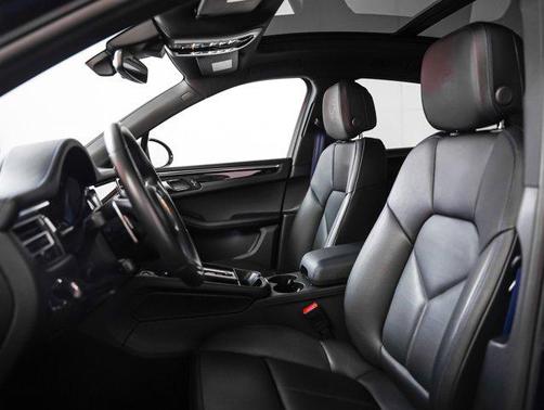 2025 Porsche Macan T