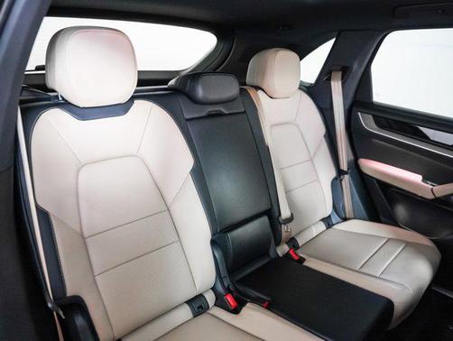 2025 Porsche Cayenne Cayenne