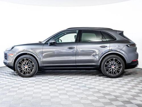 2025 Porsche Cayenne AWD