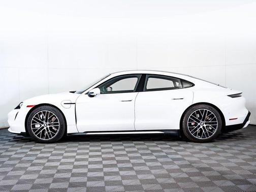 2020 Porsche Taycan Turbo