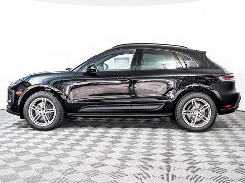 2026 Porsche Macan AWD