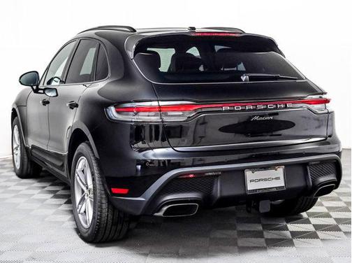 2026 Porsche Macan AWD