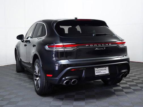 2022 Porsche Macan S