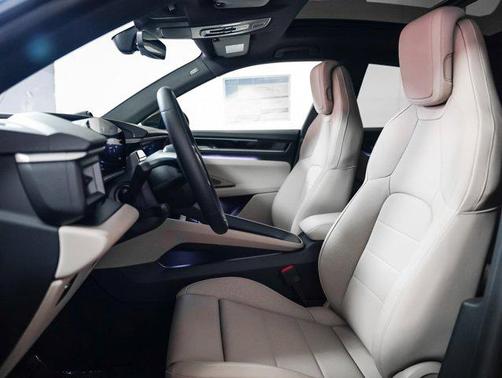 OAK GREEN 2026 Porsche Macan Macan Electric