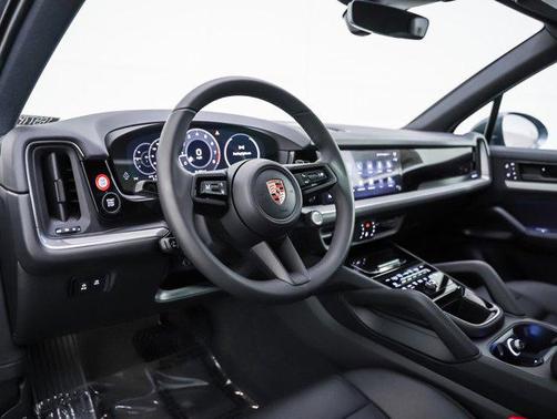 VANADIUM GREY 2026 Porsche Cayenne Cayenne