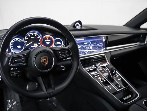 2022 Porsche Panamera 4S
