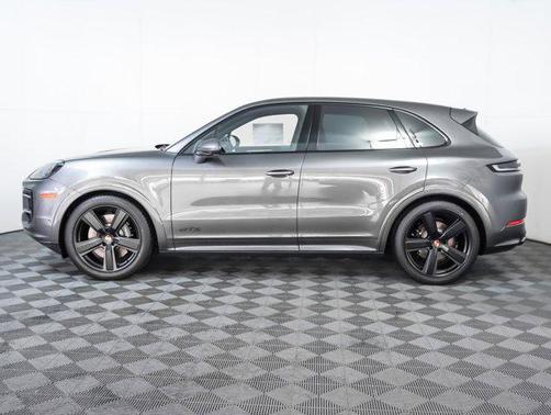 2026 Porsche Cayenne GTS