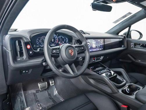 2026 Porsche Cayenne GTS