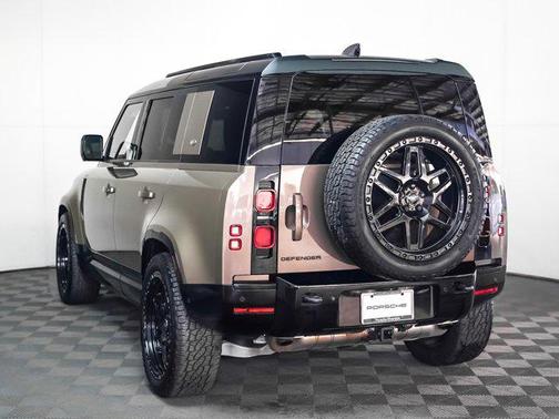 2024 Land Rover Defender 110 P400 S