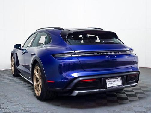 2023 Porsche Taycan 4