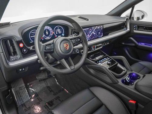 2025 Porsche Cayenne AWD