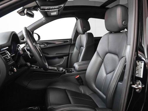 2025 Porsche Macan S