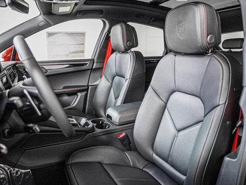 2025 Porsche Macan S