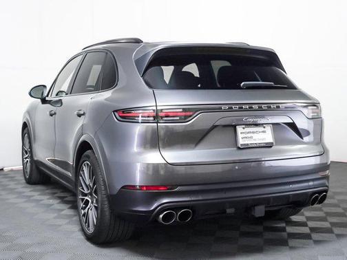2023 Porsche Cayenne S