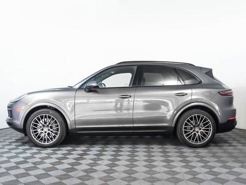 2023 Porsche Cayenne S