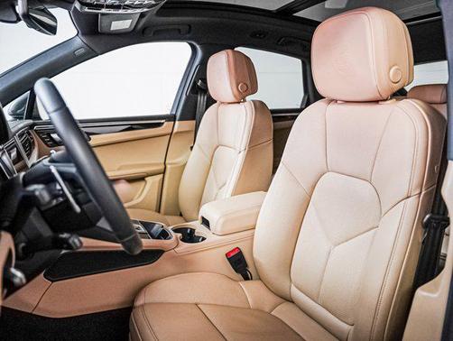 2025 Porsche Macan T