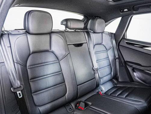 2025 Porsche Macan T