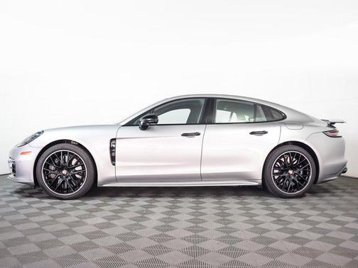 2021 Porsche Panamera Turbo S