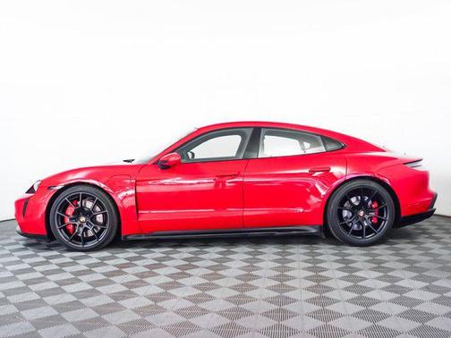 2022 Porsche Taycan GTS