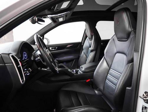 2021 Porsche Cayenne E-Hybrid S