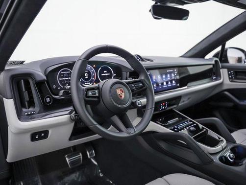 2026 Porsche Cayenne GTS