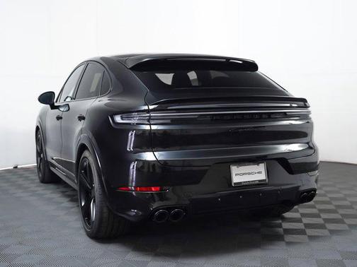 2026 Porsche Cayenne GTS