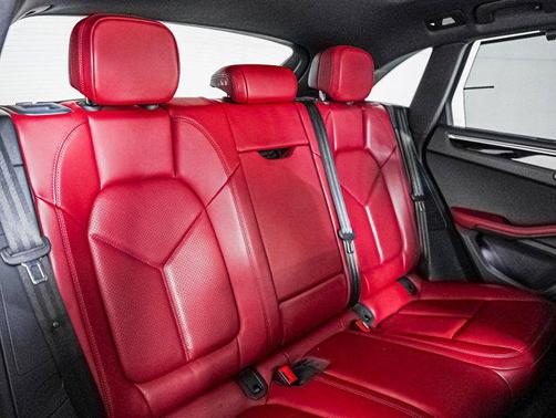 2024 Porsche Macan AWD