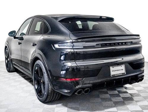 CHROMITE BLACK 2026 Porsche Cayenne GTS