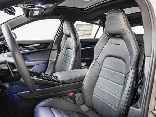 2026 Porsche Panamera RWD